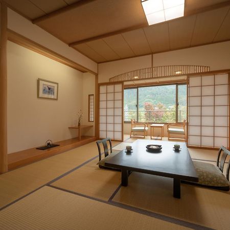 Iizaka Onsen Surikamitei Ohtori Hotel Fukushima  Ngoại thất bức ảnh