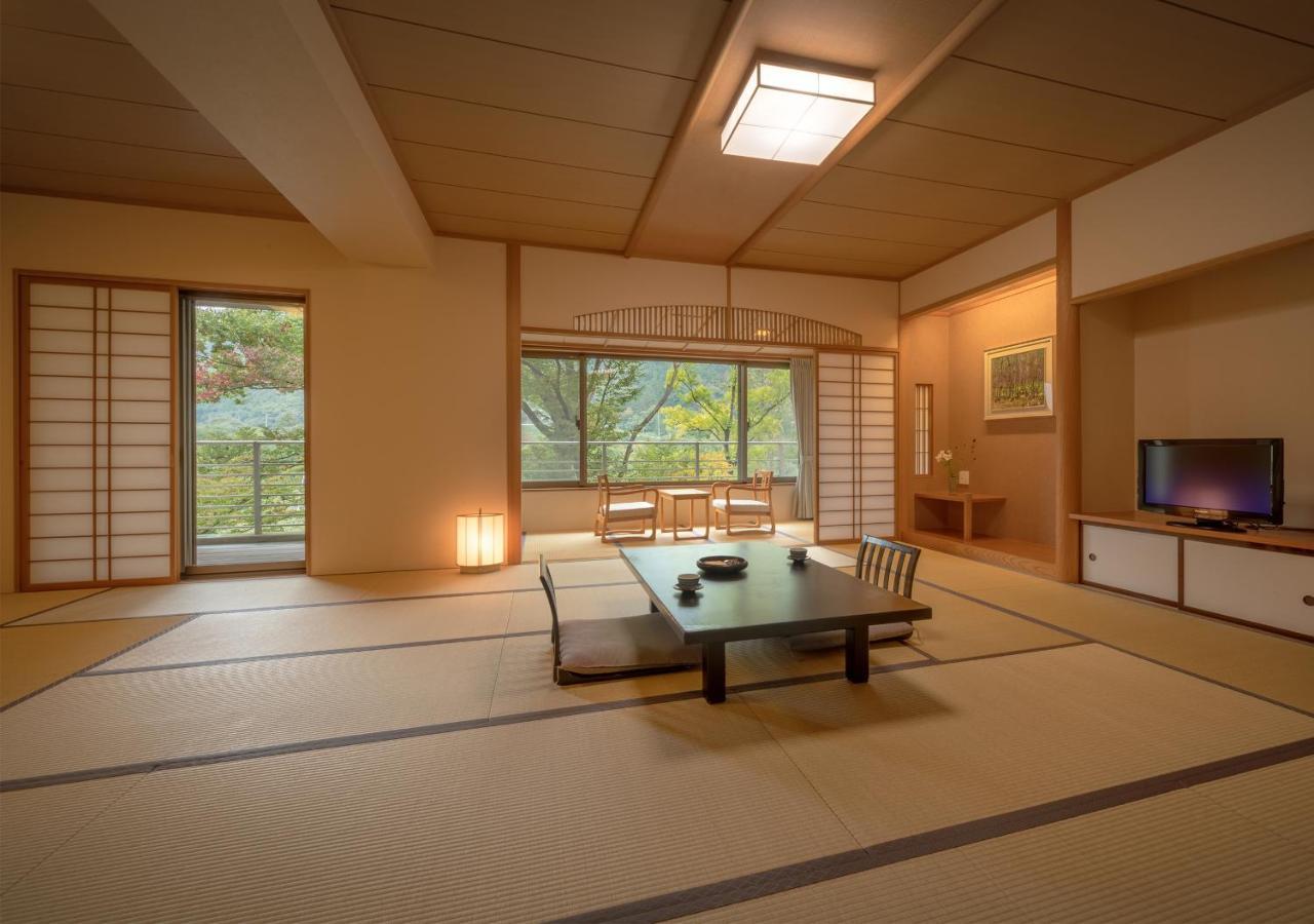 Iizaka Onsen Surikamitei Ohtori Hotel Fukushima  Ngoại thất bức ảnh